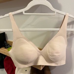 Knix Revolution Bra (Never Worn)